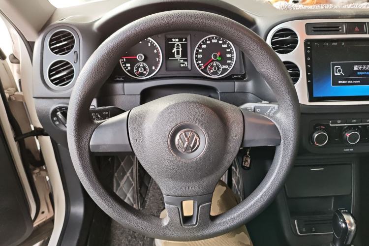 Used Volkswagen Tiguan 2016 280TSI Automatic Two-Wheel-Drive Silk Road Style Edition