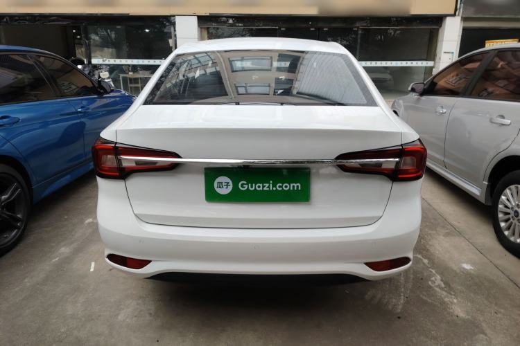 Used Roewe i5 2020 1.5L Automatic 4G Connect Luxury Flagship Edition

