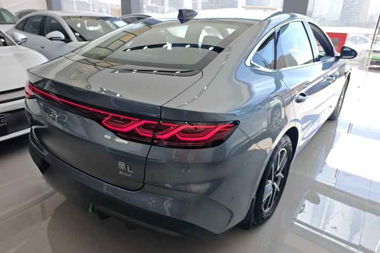 Used BYD Qin L 2025 DM-i Smart Drive 120KM Superior Model
