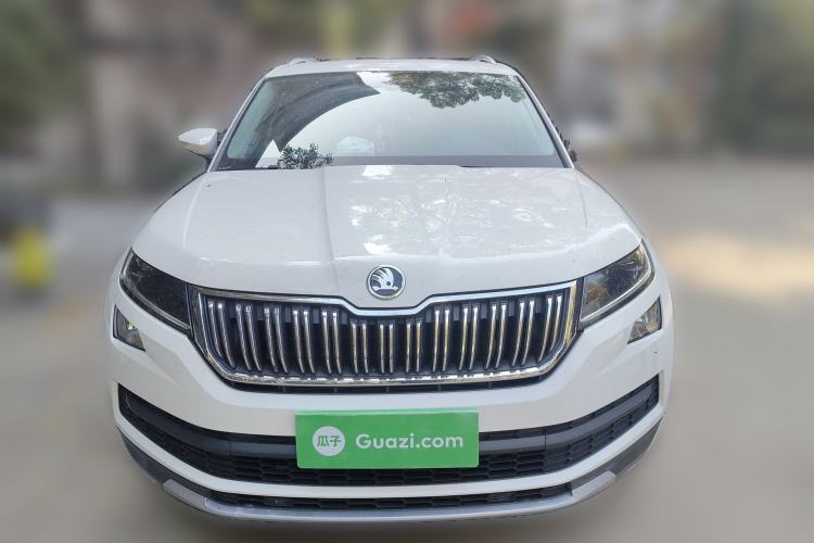 Used Skoda Kodiaq 2019 Facelifted TSI330 7-Seater Two-Wheel-Drive Luxury Enjoyment Edition China VI Standard
