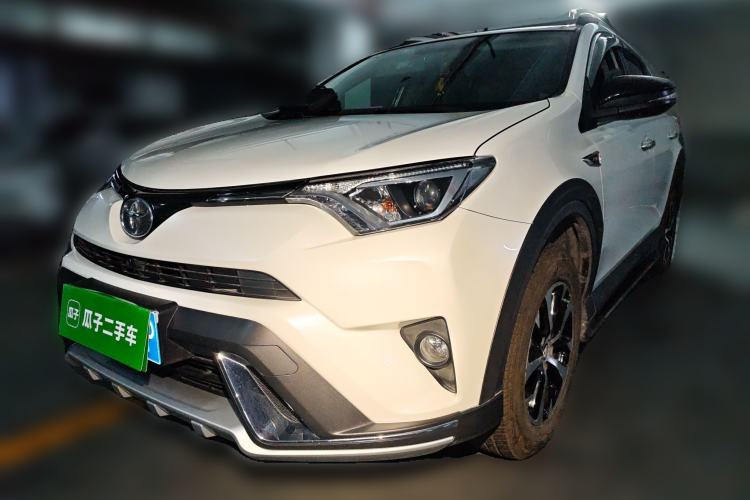 Used Toyota RAV4 2018 2.0L CVT Two-Wheel Drive Fashion X Edition