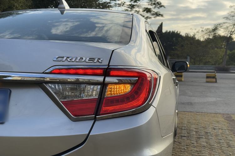 Used Honda Crider 2015 1.8L automatic comfort version
