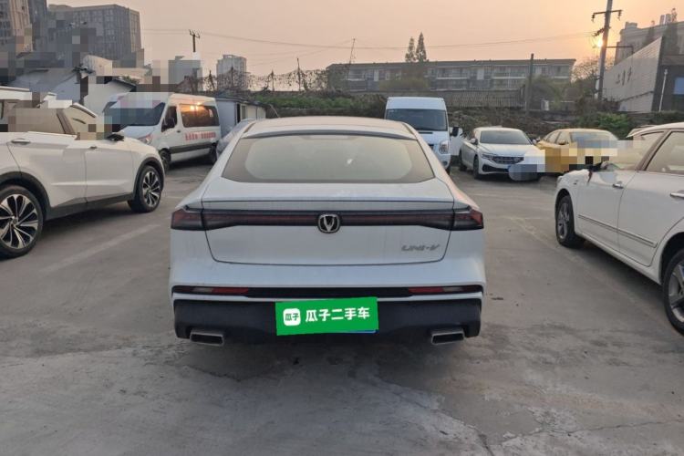 Used Changan UNI-V 2024 1.5T Prestige Edition
