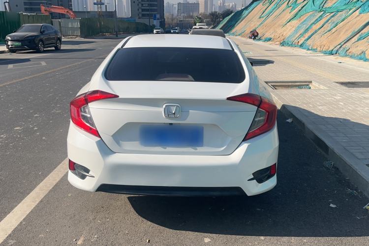 Used Honda Civic 2016 180TURBO CVT Comfort Version
