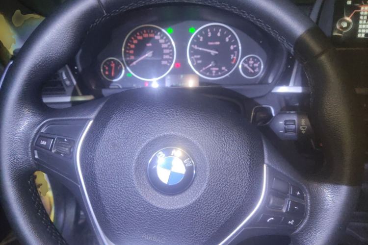 Used BMW 3 Series 2017 318i Fashion Model
