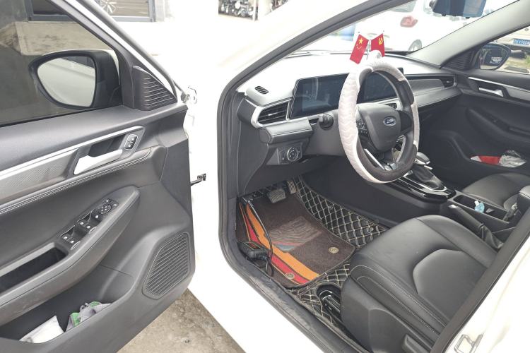 Used Ford Escort 2021 1.5L Automatic Diamond Edition
