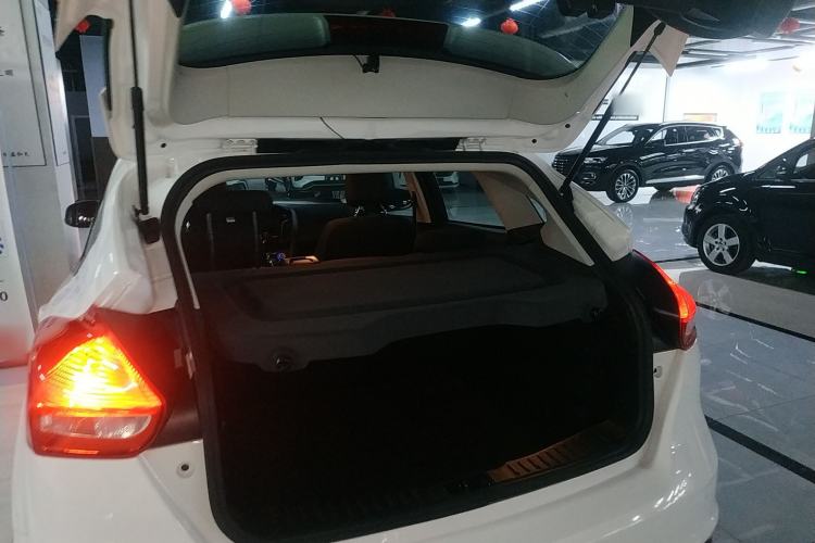 Used Ford Focus 2015 Hatchback 1.6L Automatic Comfort Model
