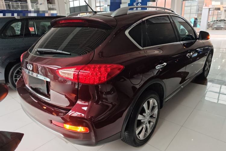 Used Infiniti QX50 2015 2.5L Comfort Edition
