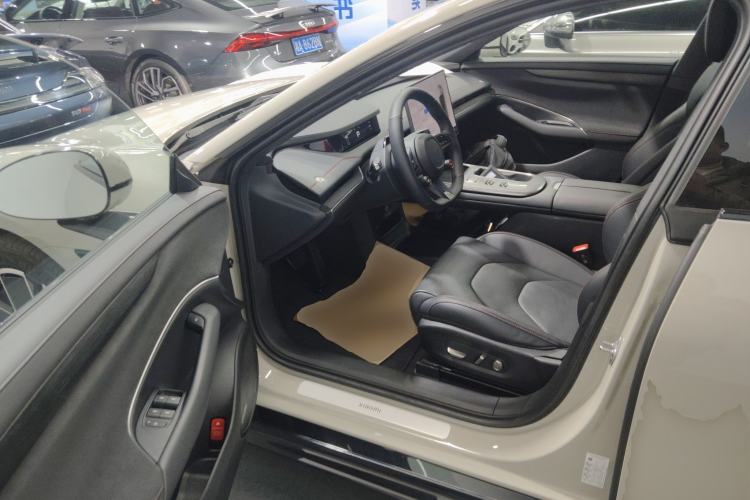 Used  SU7 2024 Rear-Drive Ultra-Long Range Advanced Pro-Level Intelligent Driving Version
