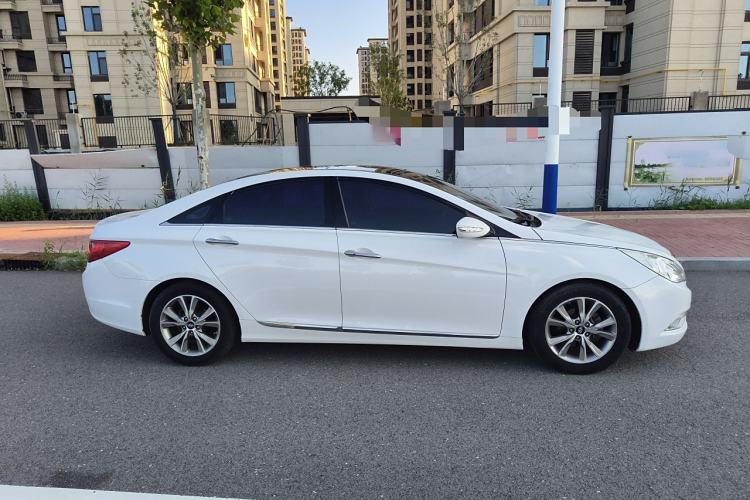 Used Hyundai Sonata 2014 2.0L Automatic Luxury Edition
