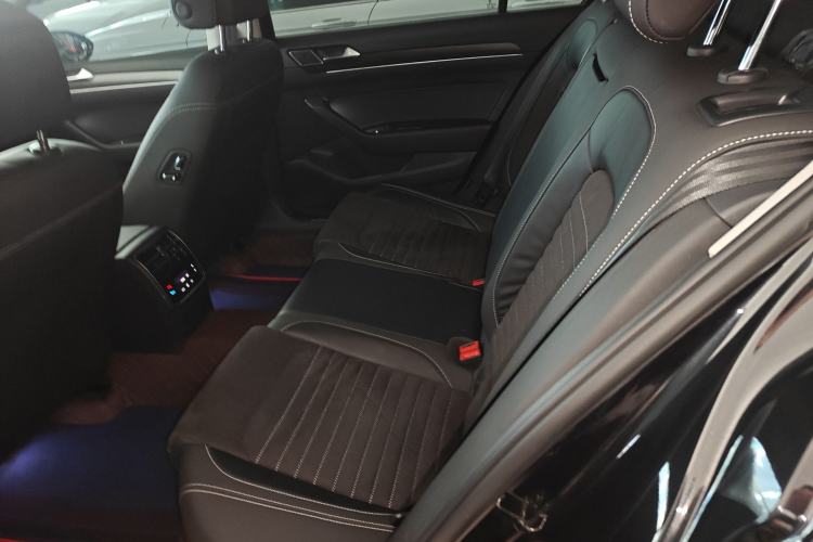 Used Volkswagen Magotan 2020 330TSI DSG Luxury Edition
