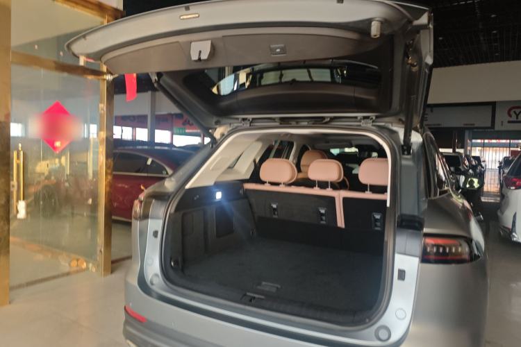 Used Chery Tiggo 8 L 2024 2.0T Two-Wheel Drive Prestige Version 5 Seats
