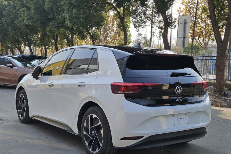 Used Volkswagen ID.3 2025 Smart Edition Outstanding Model
