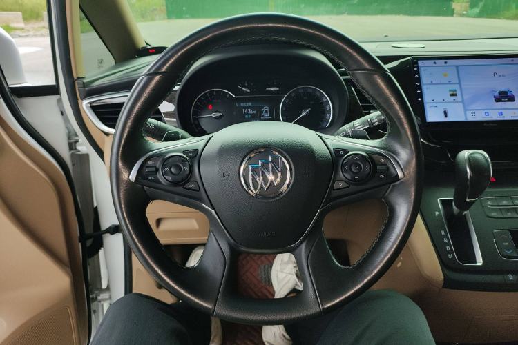 Used Buick GL8 2017 ES 28T Premium Version China V Standard