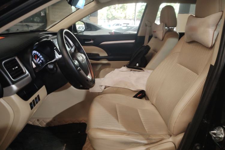 Used Toyota Highlander 2018 2.0T Two-Wheel Drive Elite Version 5 Seats China VI Standard
