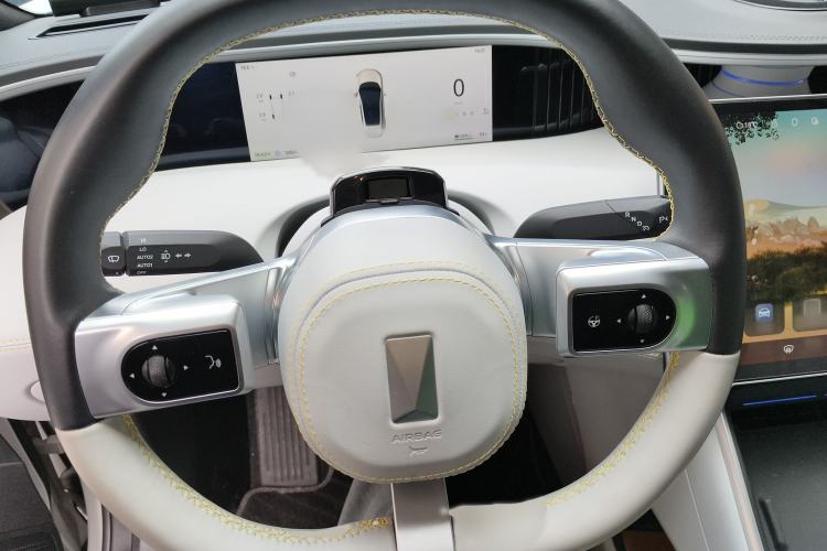 Used  11 2023 Harmony 90-degree Rear-wheel Drive Edition
