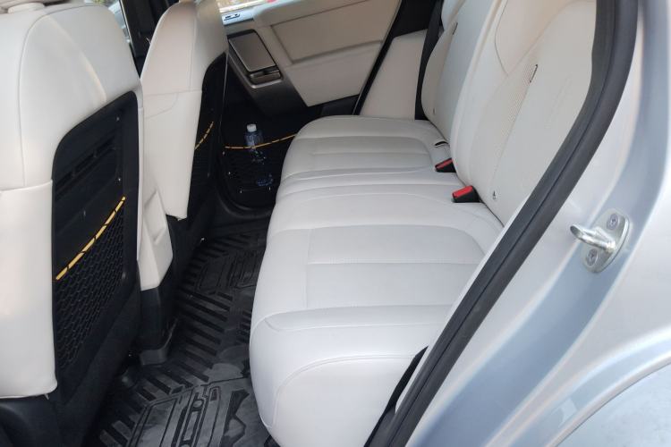 Used  V23 2025 401 Two-Wheel Drive Intelligent Driving Version
