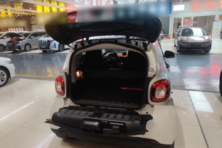 Used  fortwo 2015 1.0L 52 kW Hardtop Passion Edition
