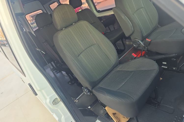 Used JMC Transit 2021 2.8T Space King Standard Version Long Wheelbase Mid-Height Roof Rear Single Tire – Step 6-Seater Diesel China VI Emission Standard JX493
