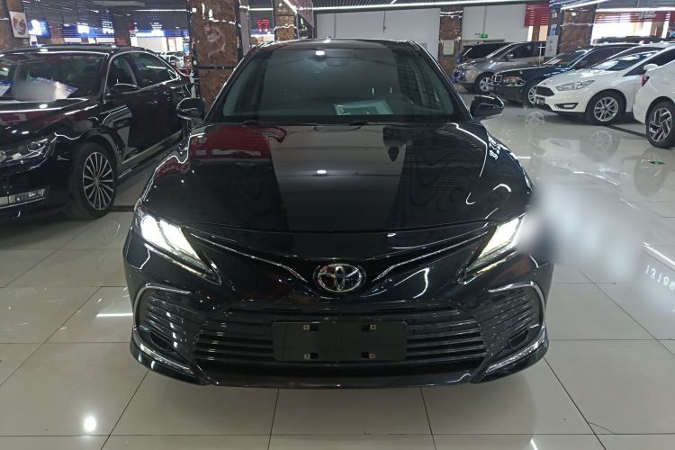 Used Toyota Camry 2021 2.0G Luxury Edition
