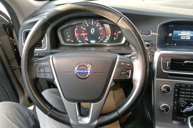 Used Volvo S60 2016 S60L T4 Zhiyuan Edition
