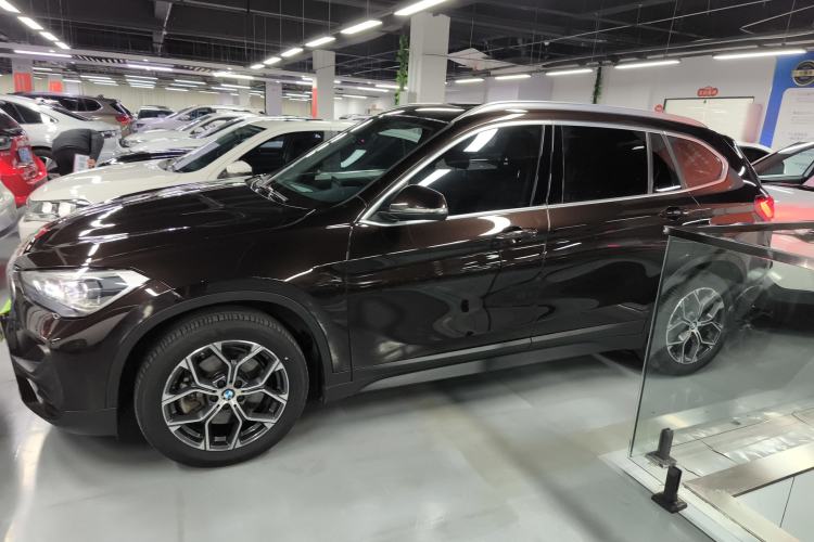 Used BMW X1 2020 sDrive25Li Leading Model
