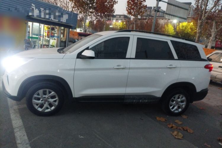 Used Wuling Hongguang S3 2019 1.5L Manual Standard Version China VI Standard