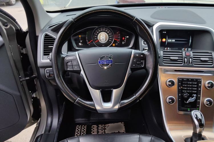Used Volvo XC60 2016 T5 Smart Upgrade Model