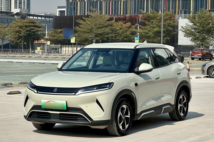 Used BYD Yuan UP 2025 Intelligent Driving Version 401 km Leading Edition