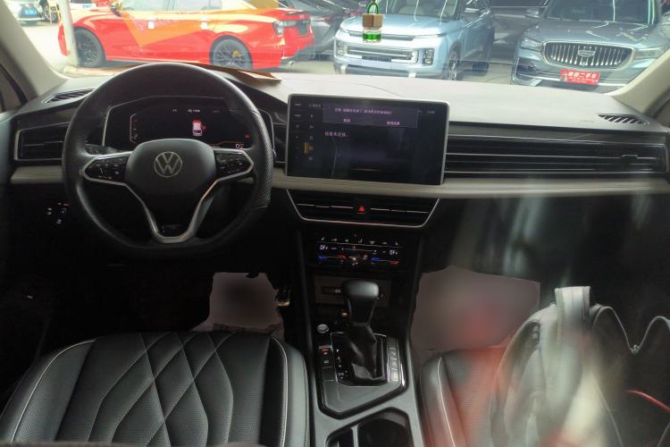 Used Volkswagen Tiguan L 2022 330TSI Automatic Two-Wheel Drive R-Line Enhanced Edition
