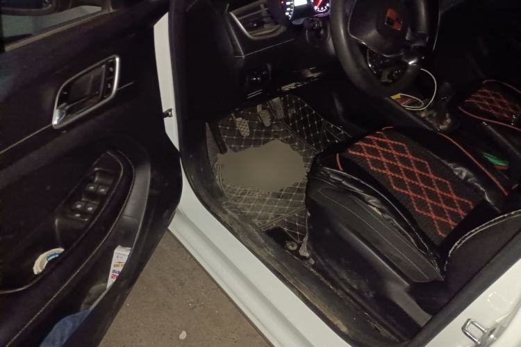 Used Roewe i5 2019 1.5L Manual 4G Connected Langyue Edition
