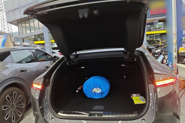 Used  12 2025 Ultra Extended-Range Edition
