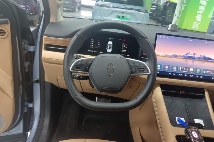 Used Hima AITO M7 2022 1.5T Four-Wheel Drive Flagship Edition
