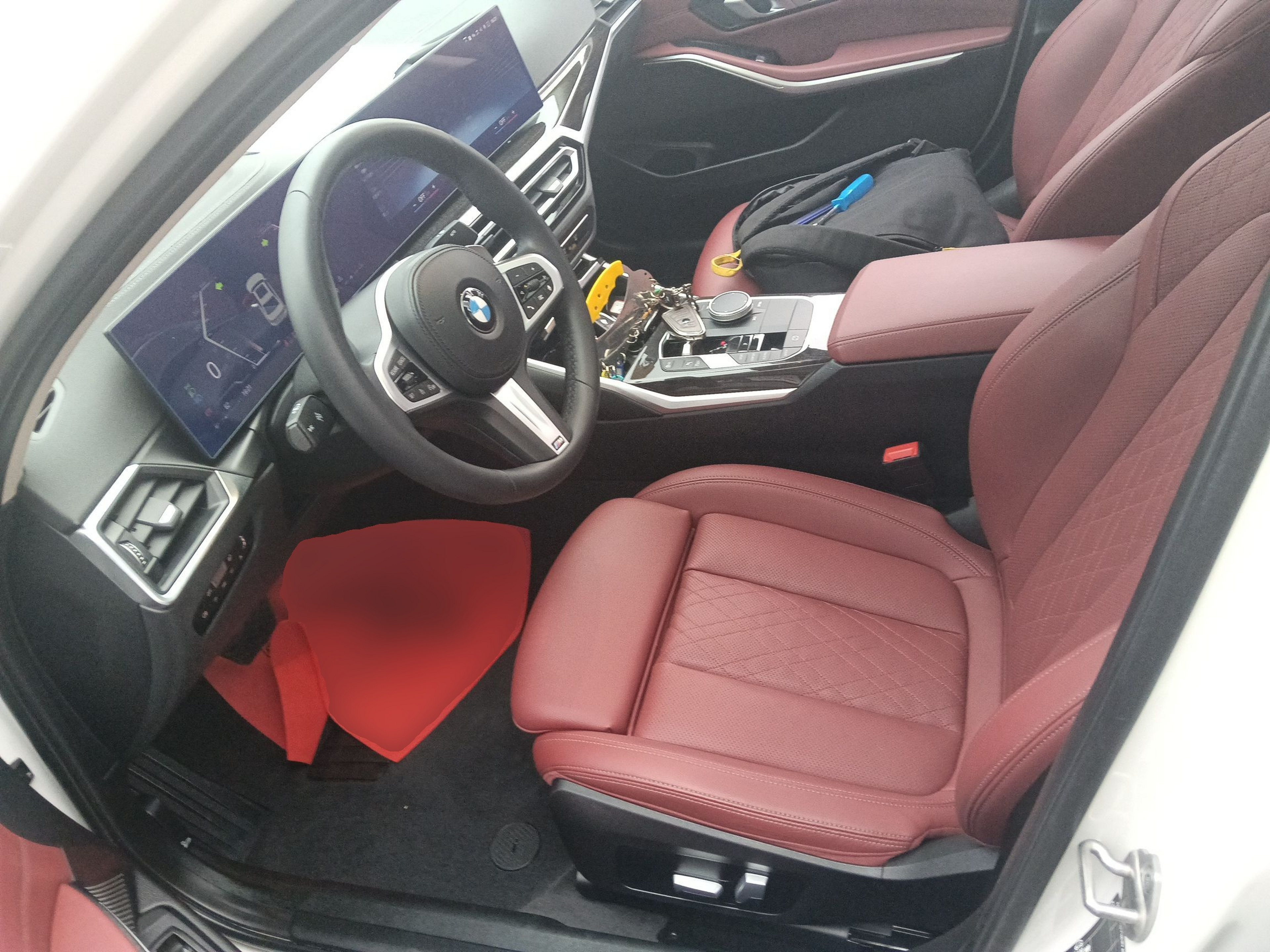 Переднее сиденье в автомобиле