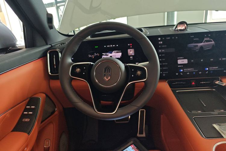 Used Hima AITO M8 2025 Extended-Range Ultra Version 53.4 kWh 5-Seater Edition
