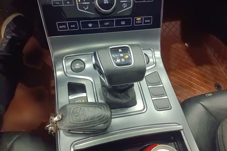 Used Hongqi H5 2020 1.8T Automatic ZhiLian QiYun Edition
