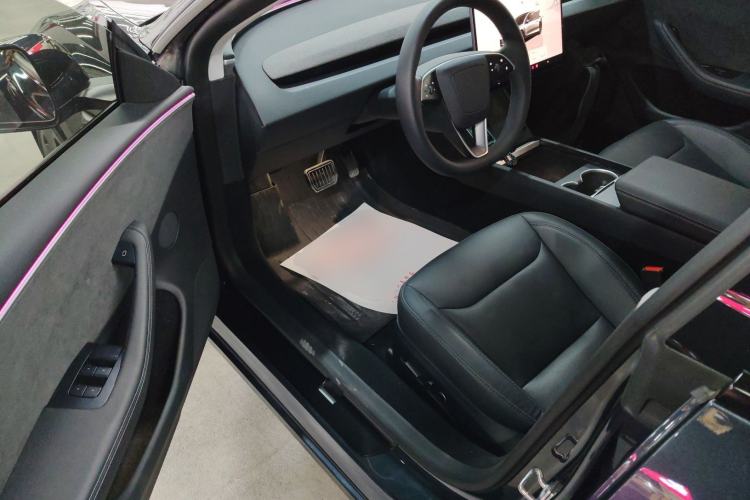 Used Tesla Model 3 2023 Long-Range All-Wheel-Drive Version