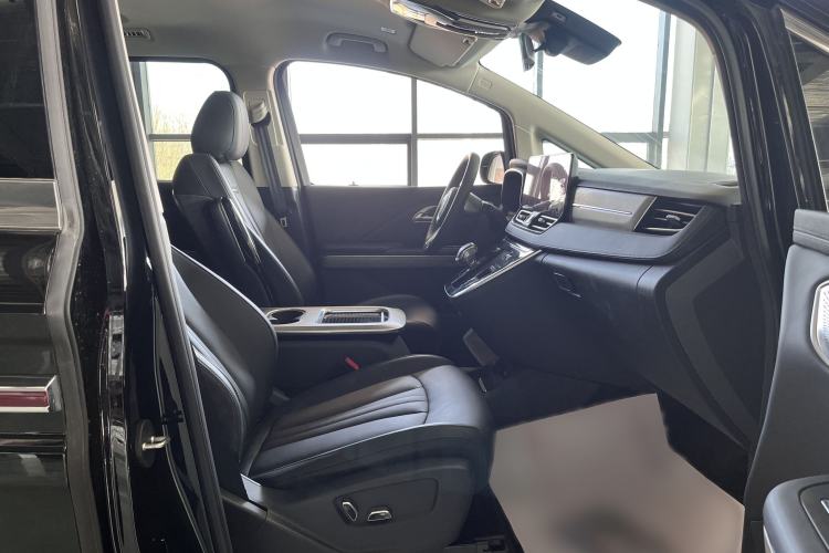 Used Hongqi HQ9 PHEV 2024 2.0T Four-Wheel Drive Business Edition