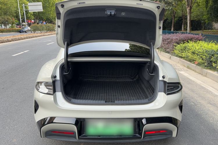 Used  SU7 2024 Four-Wheel Drive Ultra-Long Range Advanced Intelligent Driving Max Edition