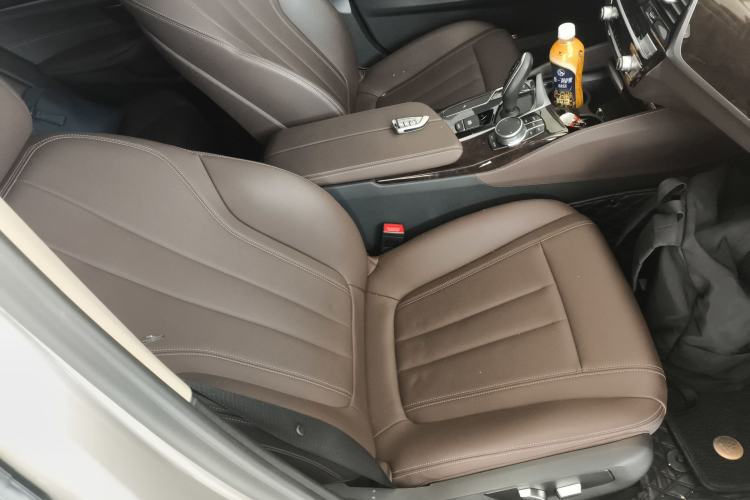 Used BMW 5 Series 2019 525Li Luxury Package
