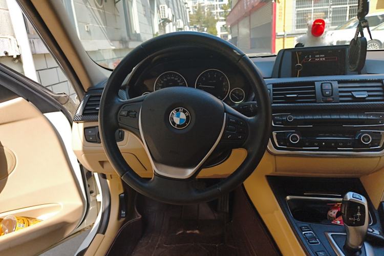 Used BMW 3 Series 2014 320Li Fashion Model
