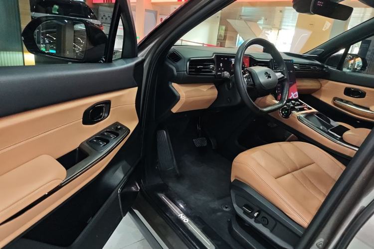 Used Nio ES8 2020 415 km Range 7-Seater Version