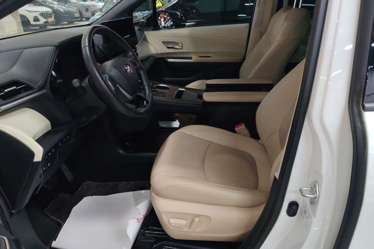 Used Toyota Granvia 2023 2.5L Hybrid Prestige VIP Edition