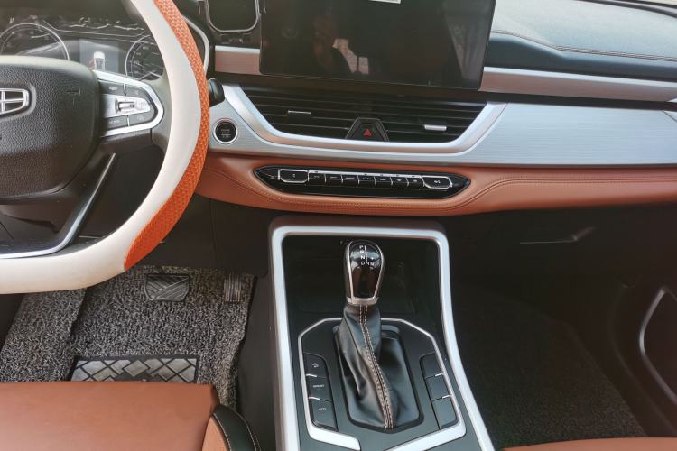 Used Geely Auto Vision X6 2020 1.4T CVT Luxury Edition
