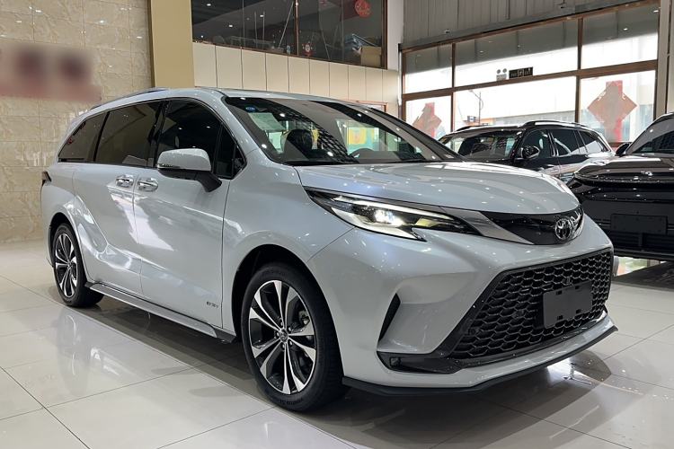 Used Toyota Granvia 2024 2.5L Hybrid Prestige PLUS Edition