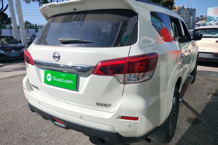 Used Nissan Terra 2018 2.5L Automatic 2WD Luxury Edition
