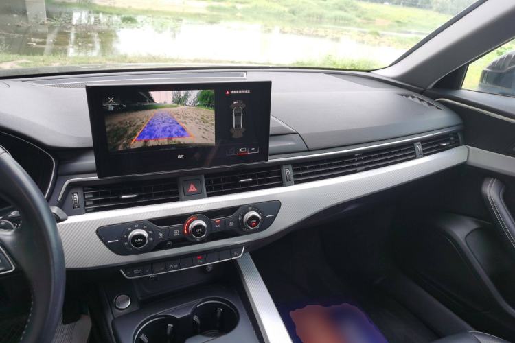 Used Audi A4L 2020 40 TFSI Fashionable and Elegant Model
