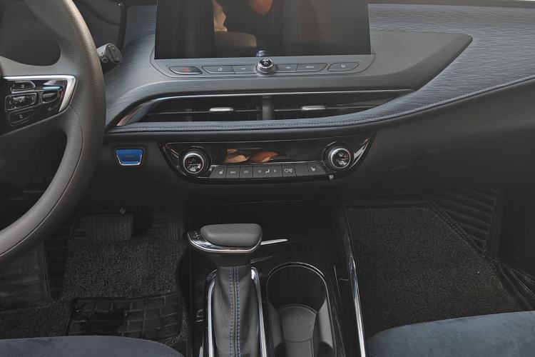 Used Buick Velite 6 2020 Plug-in Hybrid Connected Smart Edition
