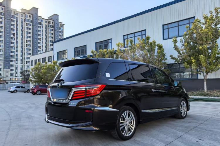 Used Honda Elysion 2016 2.4L Style Edition
