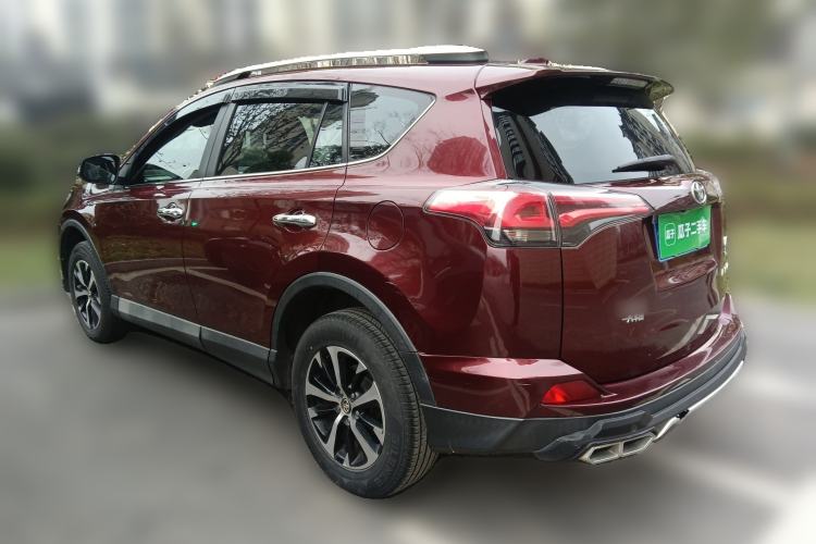 Used Toyota RAV4 2016 2.0L CVT Two-Wheel Drive Fashion Edition China V Standard